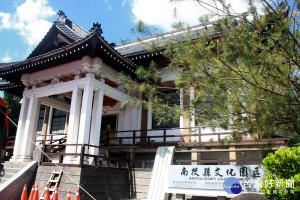 歷史建物南投武德殿正進行修復。（記者扶小萍攝）