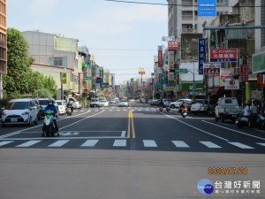 南市工務局完成佳里區路平改善。