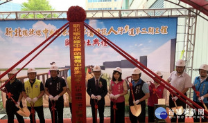 新北捷運局規劃第二期工程，從立德街延伸至中原街，設置230公尺的人行步道，工期5個月，經費1300萬元，預計明年(110年)初完工啟用