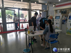 防疫不鬆懈　中市國運中心落實實聯制、戴口罩