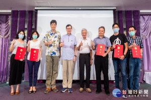 佈達新任主管。