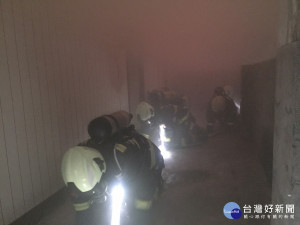 中市火場生存訓練班　提升消防人員災時應變力