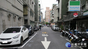 樹林區中華路、永和區保平路和淡水區義山路等巷弄內的路邊停車格位將自9月1 日起實施收費管理