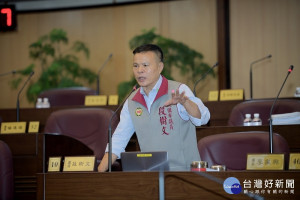 ▲ 段樹文議員質詢，希望鄭文燦市長解決八德廣福路30年不能拓寬沉疴   。（圖／市議會提供）