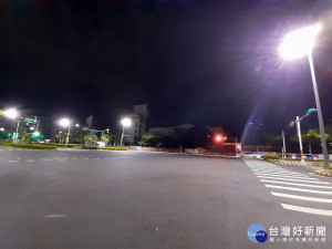 嘉義市彌陀路與興業東路口已完成高燈增設／嘉義市府提供
