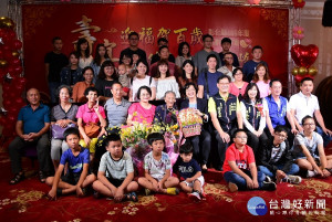 彰化縣「高齡同學會」祝福長輩健康長壽。