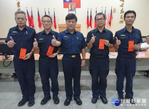 臺西警分局勤業務績效卓越，獲各界一致肯定，臺西警友會特由副主任前往頒發獎金表揚績優員警，祝福大家佳節愉快、闔家安康。