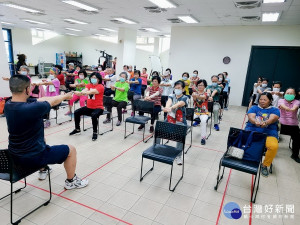 中辦舉辦快樂活適合長輩的運動。（中辦提供）