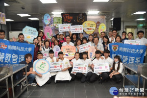 南投縣銀髮族健康餐盤料理競賽出爐。（縣府提供）