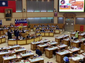 新北市議會26日上午市政總質詢由陳世榮、張維倩、戴瑋姍、張錦豪等議員提出質詢。
 （記者黃村杉攝）
