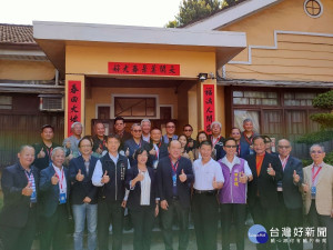 台灣國際郵輪協會理事長吳勛豐等28名會員應縣政府及台中港務分公司邀請，到彰化踩線。圖／記者鄧富珍攝
