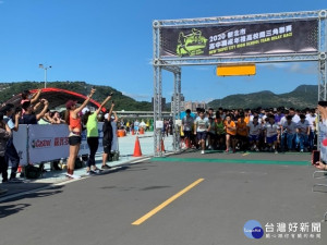 新北市高中生的熱血聯賽6日於二重疏洪道微風運河段熱鬧登場