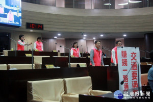 多位議員10日都建議縣府興設輕軌電車到南投。（記者扶小萍攝）