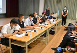北港警分局召開「校園安全防制座談會」，共同研議校園安全防制作法，以維護師生及校園安全。