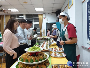 新北市政府客家事務局結合三峽國中美食技職教育，研發客家美食教學計畫，並以美食活動展現學習成果