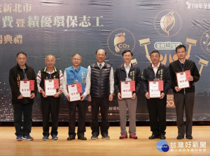 副局長張旭彰表揚6處績優環保福利社