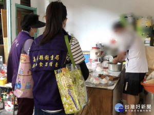 嘉義縣衛生局派員抽驗冬至應景食材，及火鍋料等食品／陳致愷翻攝