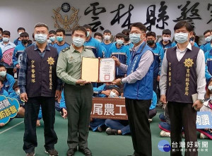 虎尾農工師生前往雲林縣警察局辦理戶外教學，在寓教於樂的體驗過程中，強化預防犯罪、交通安全與相關法治觀念，提升自我保護意識。