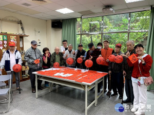 板橋榮家三度以「結合高齡智慧科技之人性化失智照護模式及非藥物活動」於2020年榮獲財團法人醫療科技政策研究中心授予「SNQ國家品質標章」