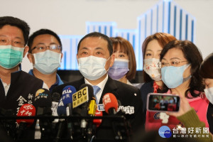 市長侯友宜5日出席新北市住宅及都市更新中心揭牌典禮
