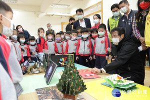「蕭壠兒童圖書館」重新開館。