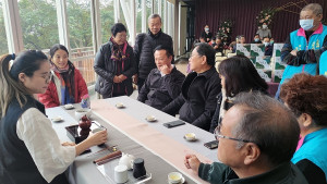縣長翁章梁、立委陳明文、王美惠到場推薦嘉義高山茶／陳致愷攝影