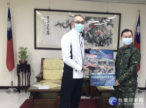 副市長謝政達14日前往第六軍團拜會指揮官鍾樹明，感謝國軍長期對於新北市災防工作支持與協助