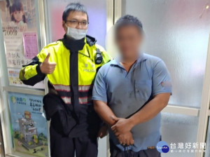 許男因一時找不到自己愛車感到徬徨無措，深怕自己的愛車已遭人竊走，因而急忙請求警方協助找尋