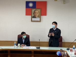 環境保護署長張子敬拜會雲林地檢署檢察長洪家原，召開環保犯罪案件諮詢會議，從各面向為環境的永續發展努力。