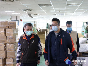 勞工局長陳瑞嘉19日親自率隊前往新莊，針對國內軸承製造大廠瑞穎公司實施春安專案檢查