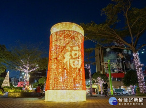 因實名制防疫措施不容易執行，為防範嚴重特殊傳染性肺炎COVID-19決定停辦淡水春節燈飾展示