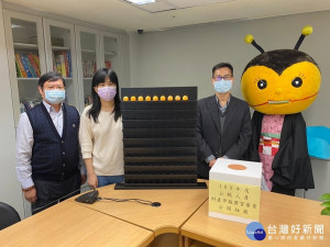 新北市政府政風處27日辦理財產申報實質審核抽籤作業，副處長許茂吉出席主持