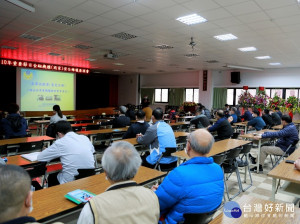 座談會由甫到任海山警分局分局長李忠萍主持，會中並由偵查隊隊長林振瑞宣導工作重點及防搶、防竊應注意事項和概念