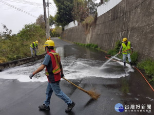 后里橡膠加工廠大火　中市連日加強周邊道路清洗