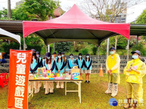 新店區公所8日下午於新店太平運動公園辦理「110年新店區防災公園開設收容演練」