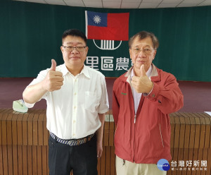 新任理事長陳振華(右)、新任常務監事陳世輝。