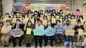 教育局13日於樟樹國際實創高中辦理「市級技職雙語公開觀課暨成果發表會」