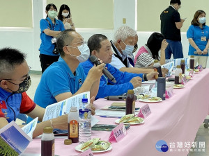 新北市長侯友宜27日下午出席石門行動治理，就溪流護岸改善、設置觀光停車場及臨時公廁等議題進行討論
