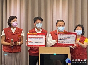 針對嚴峻的疫情，新北市長侯友宜13日下午於記者會中表示，明天10點開始進行24小時總動員大噴消（記者黃村杉攝）
