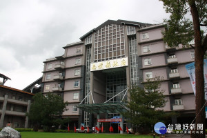 南投縣府將建置基層視訊網以掌握訊息。（記者扶小萍攝）