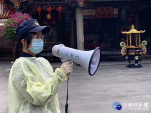 海山分局針對轄內公園、市場、賣場及治安要點等處所，編排女警以軟性、溫馨與關懷為原則加強宣導