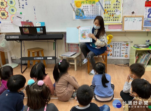新北市積極向中央爭取各校鐘點人員、建教生等各項紓困補助，成功納入教育部紓困4.0精進加碼措施