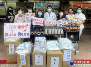 青埔教育基金會捐贈200套防護衣、護目鏡給若瑟醫院，提升醫護防護安全，董事長張嘉郡加碼送100杯暖心咖啡力挺醫護。