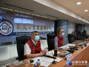 災害應變中心為及早因應，今(21)日11時召開風災第一次整備會議，由副市長謝政達主持