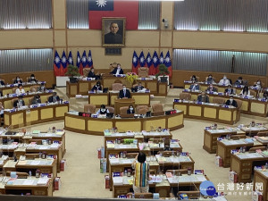 新北市議會第3屆第5次定期會展開為期3天的市政總質詢，今（28）日上午由蔡錦賢、李翁月娥、馬見、金中玉、游輝宂等議員提出質詢（記者黃村杉攝）