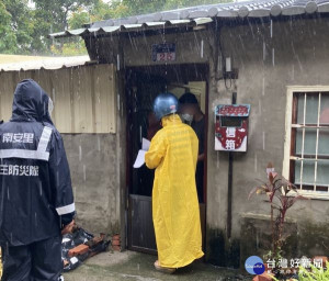 持續性降雨造成北港地區許多地方水深及膝，北港溪溪水暴漲，警方迅速通報，配合鎮公所針對河床住戶等15戶實施預防性勸離。