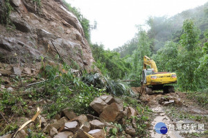 中埔鄉嘉135線邊坡坍方道路中斷／陳致愷翻攝