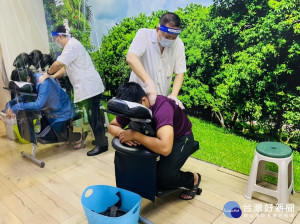 新北市勞工局「新北視障按摩感恩月 消費集點滿千送百活動」開跑