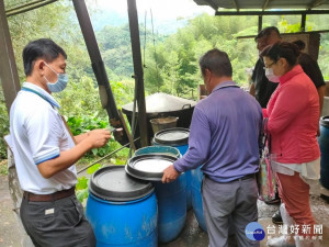 嘉義縣府逐場清查轄內23場疑似廚餘豬場／陳致愷翻攝