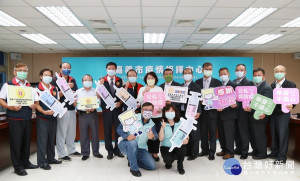 民間捐贈5萬多支1c.c空針助嘉義市府防疫／陳致愷翻攝